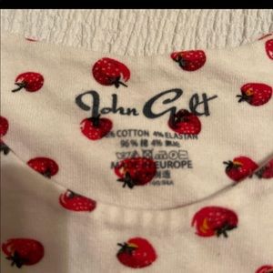 Strawberry John Galt crop tank